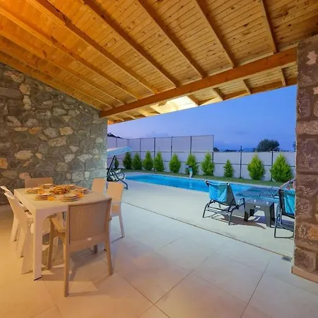 Villa Taş *